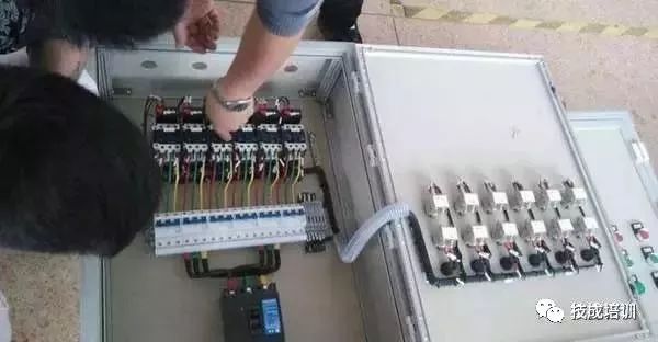 配電柜內部結構分析，一篇文章就足夠了！